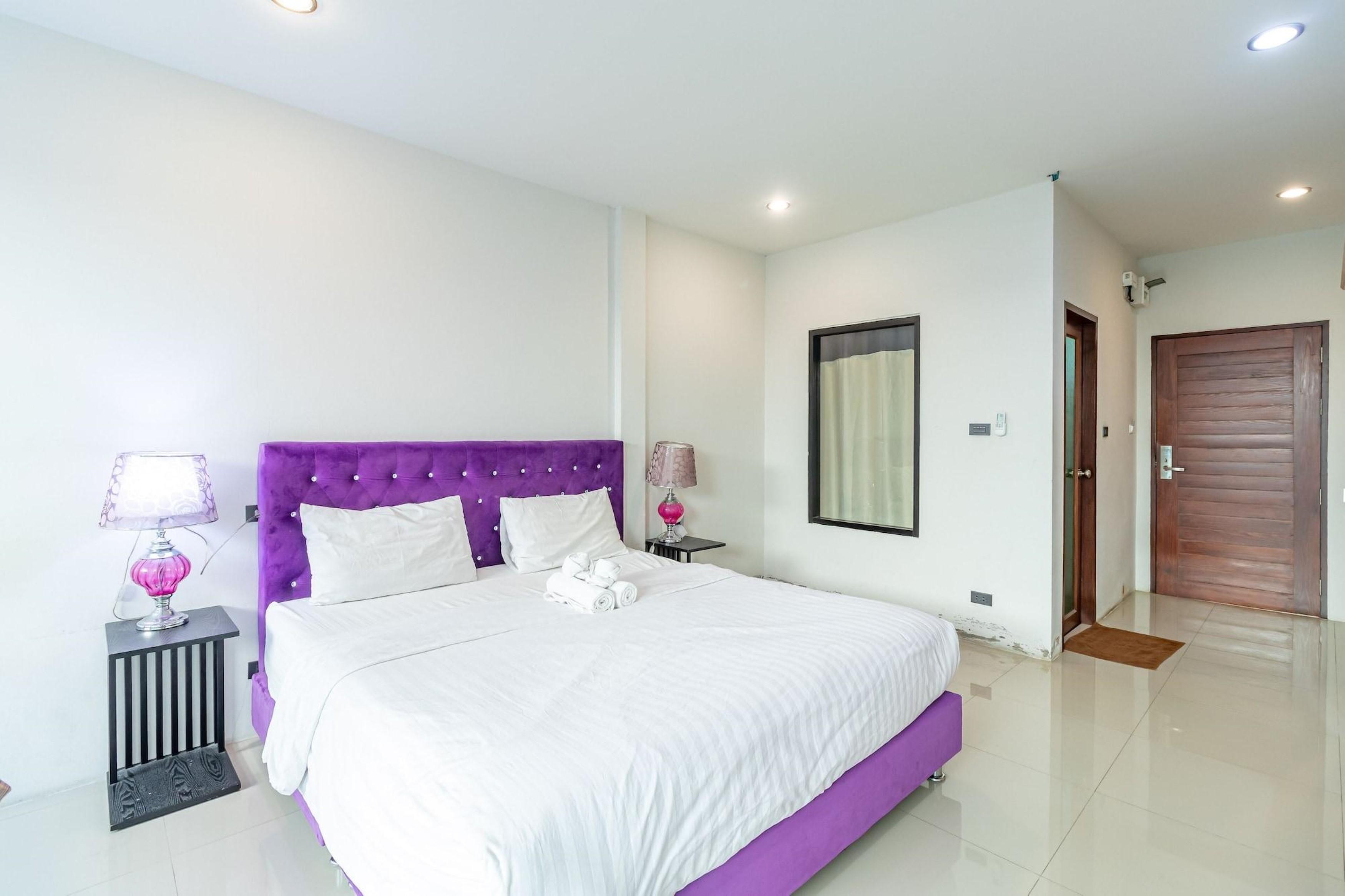 The Pool Resort Bangkok Extérieur photo